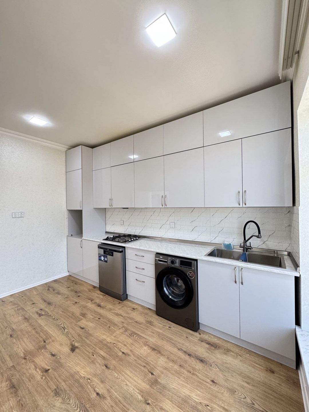 Satılır 4 otaqlı həyət evi/bağ evi 180 m² — Ev, villa, Bakı (8)