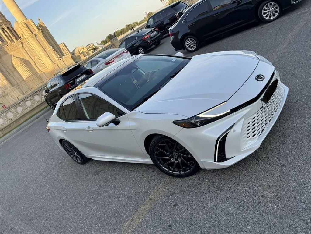 Toyota Camry, 2.5 L, 1.016 kWh, 2024 il, 33 700 km — Avtomobillər, Bakı (4)