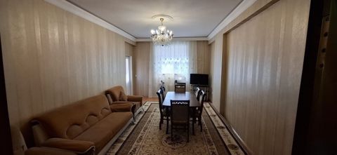 İcarəyə verilir 3 otaqlı yeni tikili 15 m² — Bakı