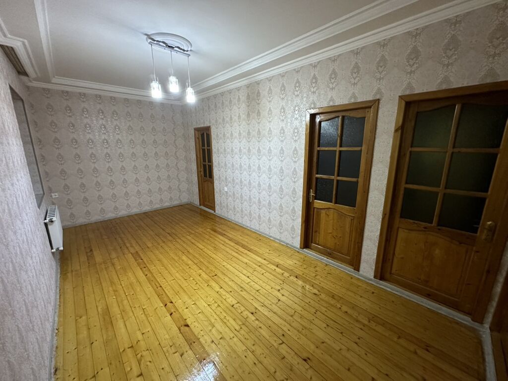 Binəqədi qəsəbəsində 3 otaqlı həyət evi satılır Əla yerləşmə — Ev, villa, Quba (9)
