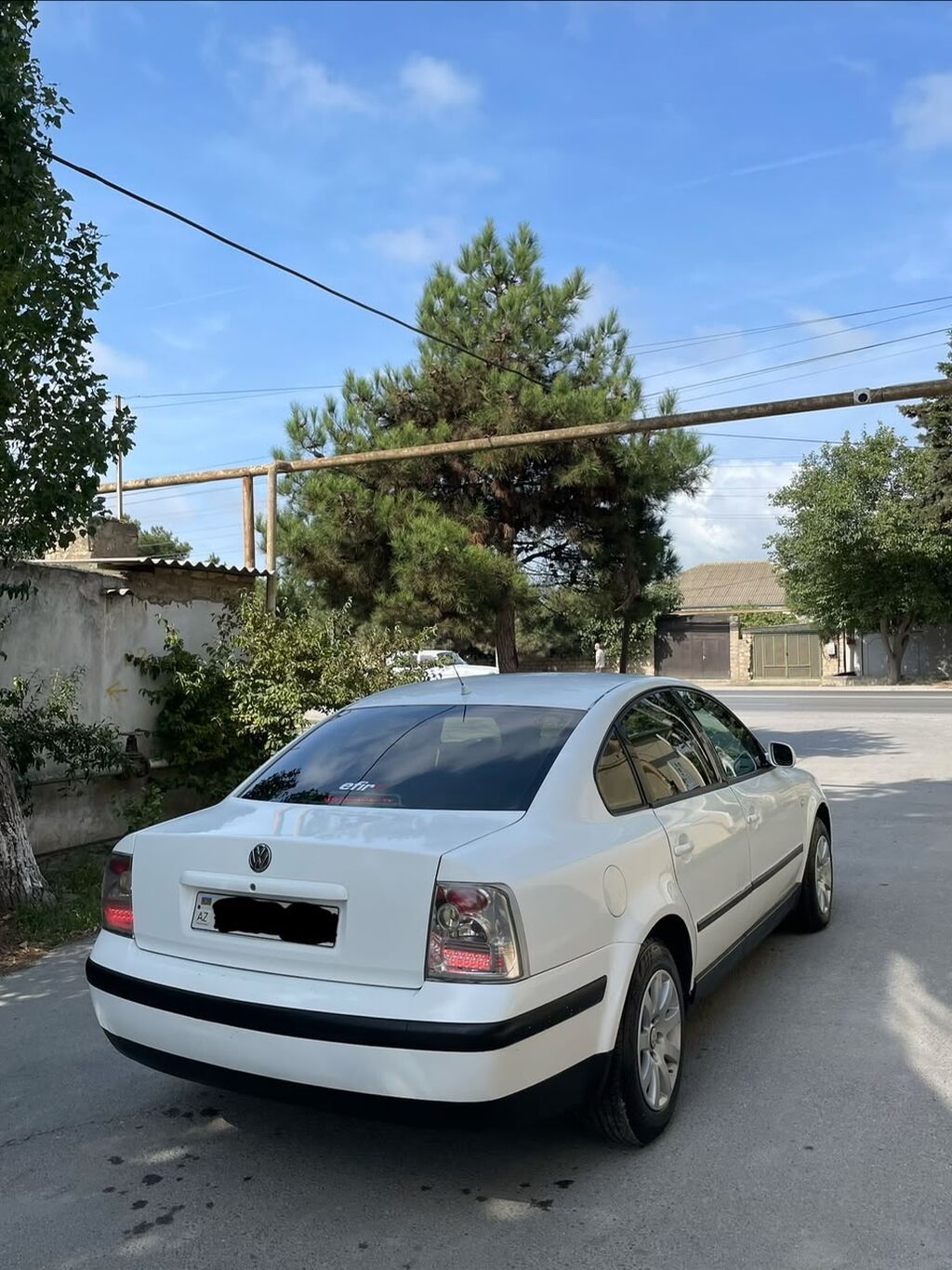 Volkswagen sedan salonu – bej və qara rəng kombinasiyalı, parça — Salon detalları, Bakı (6)
