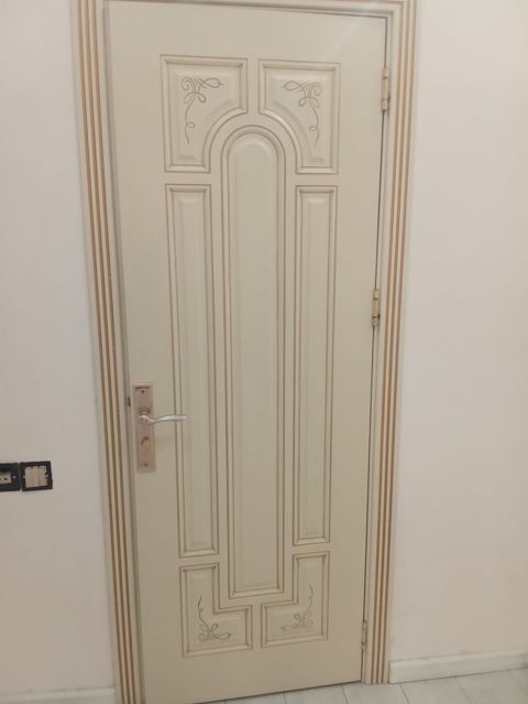 Hamam qapısı iki ədəd biri 80 aze ölçü Cərcivəylə bir yerdə 80 *2.05 — Digah