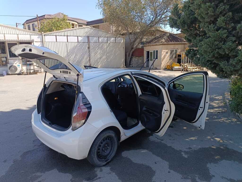 Toyota Aqua, 1.5 L, 0.9 kWh, 2016 il, 270 000 km 77-SP-203 — Avtomobillər, Bakı (9)