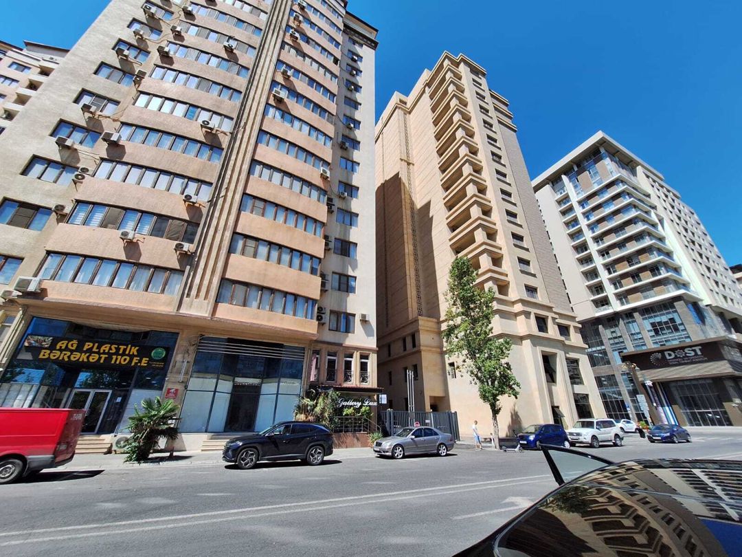 Satılır 4 otaqlı yeni tikili 205 m² — Mənzil, Bakı (2)