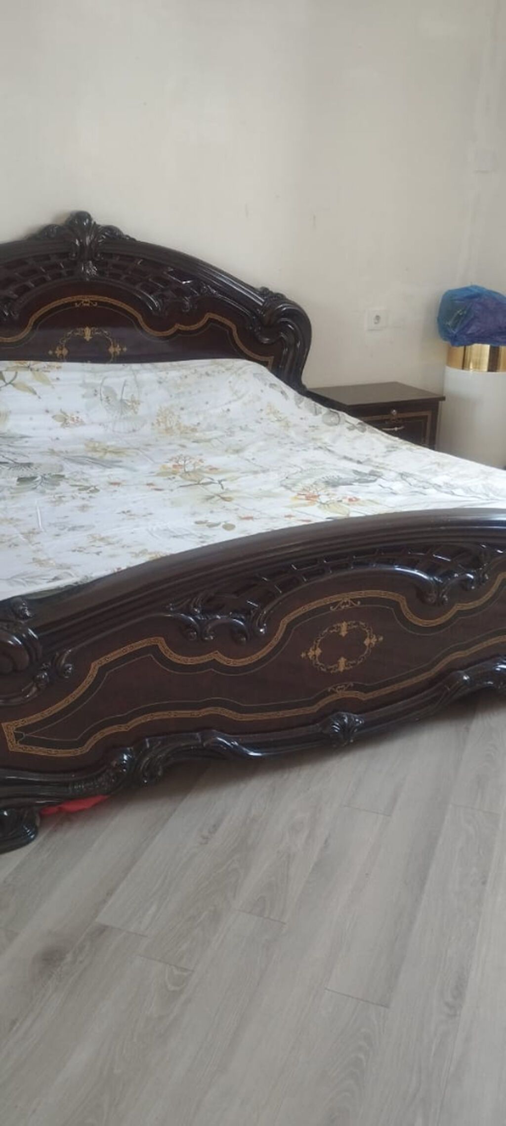 Yataq otağı mebeli dəsti satılır – hamısı birlikdə Klassik üslubda — Yataq otağı mobilya dəstləri, Bakı (2)