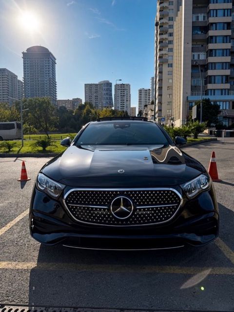 Mercedes E 220 d 4MATIC, 2.0 L, 2025 il, 19 500 km — Bakı