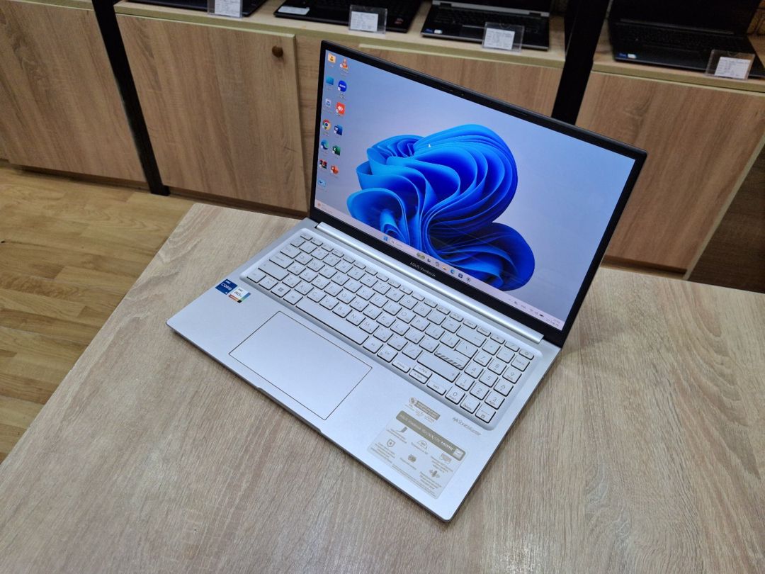 Asus Vivobook Oled 2.8K 120 hz I5 1340P 16GB — Noutbuklar, Bakı (2)