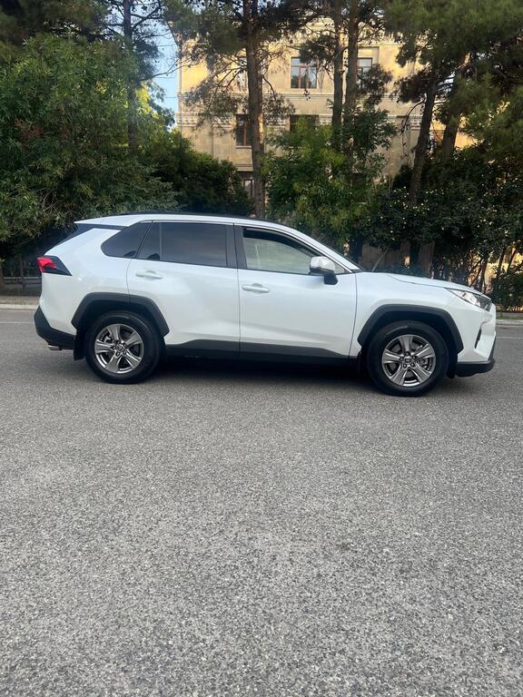 Toyota RAV4, 2.5 L, 2023 il, 44 000 km — Avtomobillər, Bakı (5)