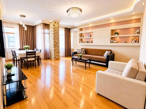 Satılır 3 otaqlı yeni tikili 143 m² — Bakı