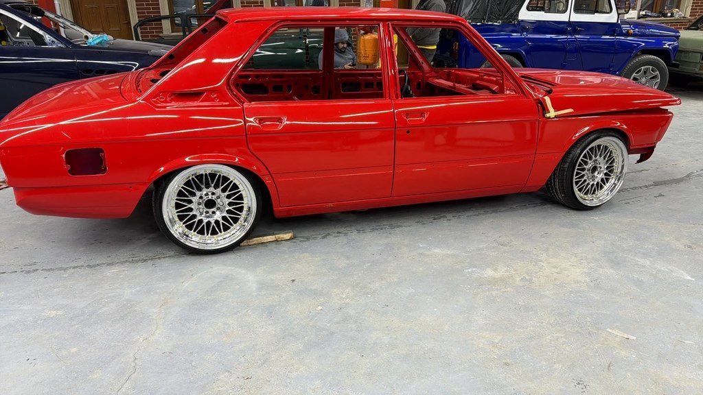 BMW 518, 1.8 L, 1980 il, 178 000 km — Avtomobillər, Bakı (7)