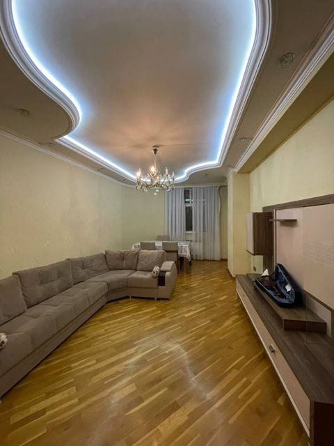 Satılır 3 otaqlı yeni tikili 122 m² — Bakı