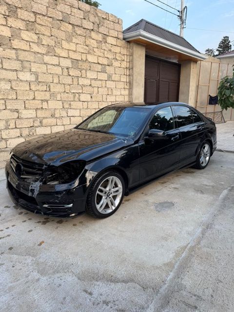 Mercedes C 250, 1.8 L, 2013 il, 184 000 km — Bakı
