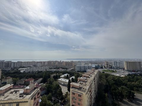 Satılır 4 otaqlı yeni tikili 210 m² — Bakı
