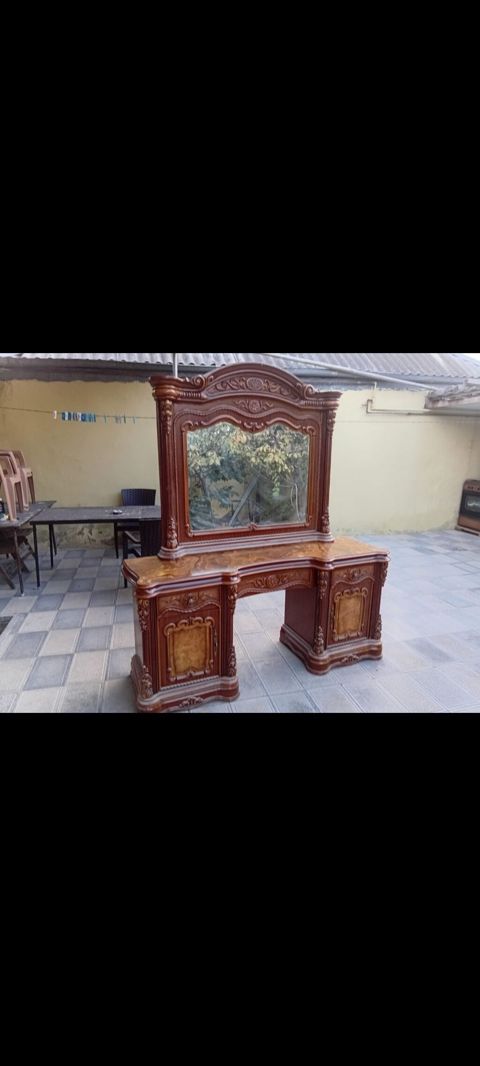 Klassik üslublu güzgülü tirmo - Material: taxta əsaslı, üzərində — Digah