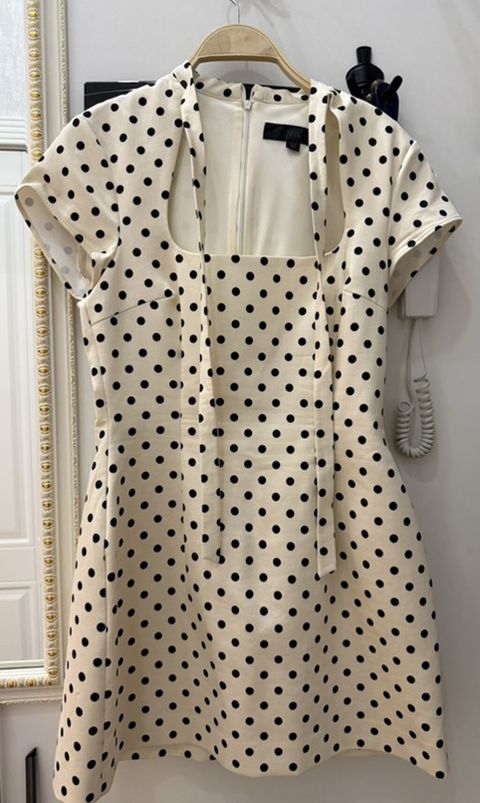 Zara brendi, xallı (polka-dot) naqişli qadın donu. - Rəng: krem fon — Bakı