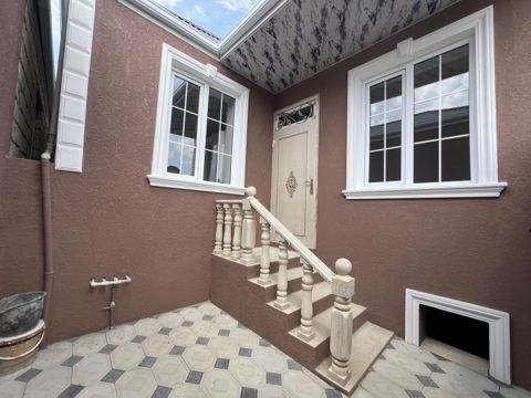 Satılır 2 otaqlı həyət evi/bağ evi 60 m² — Bakı