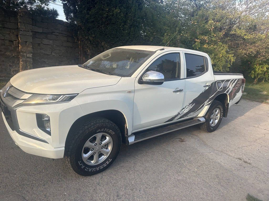 Mitsubishi L200, 2.4 L, 2020 il, 155 000 km — Avtomobillər, Bakı (9)