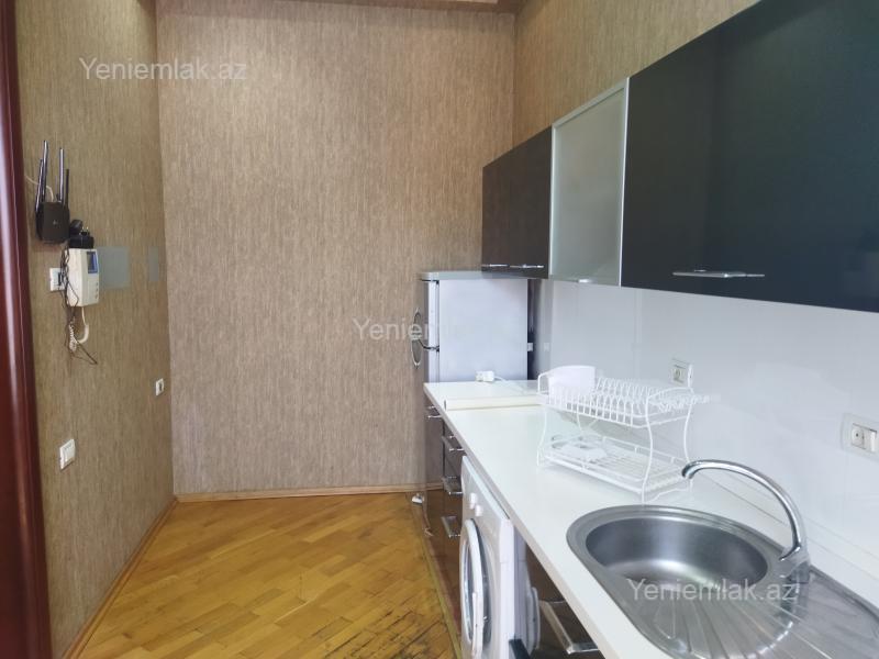 Kirayə 3 otaqlı Bina evi menzil (Köhnə tikili), 90 m², Səbail rayonu — Mənzil, Bakı (4)