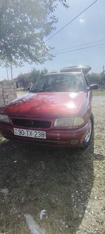 Opel Astra, 1.6 L, 1997 il, 598 000 km — Quba