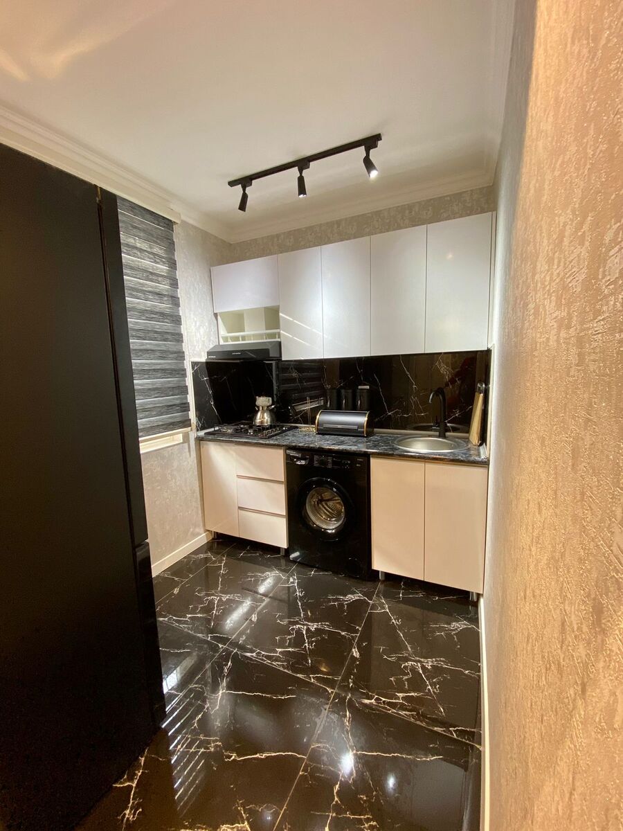 Satılır 2 otaqlı köhnə tikili 56 m² — Mənzil, Bakı (11)
