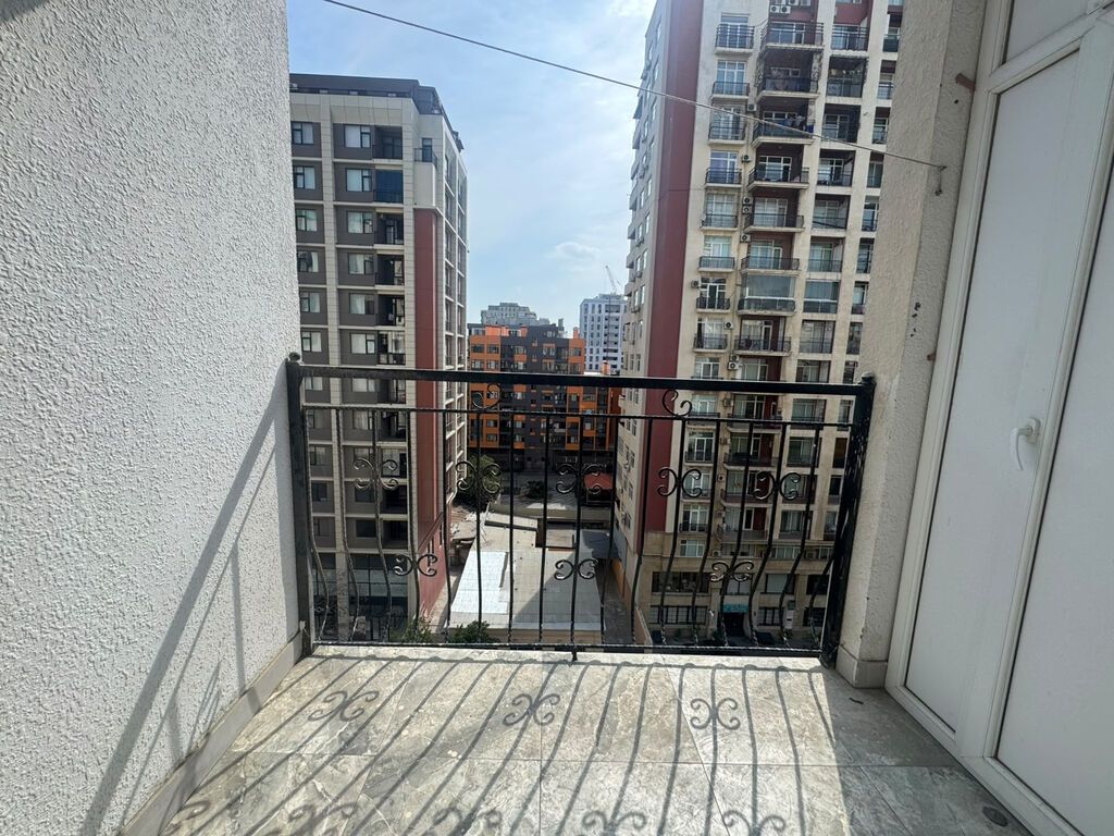 Nərimanov rayonunda təbriz küçəsində 70 kv.m 3 otaqlı (studio) — Mənzil, Bakı (8)