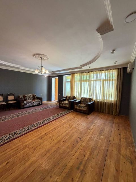 İcarəyə verilir 3 otaqlı köhnə tikili 85 m² — Bakı