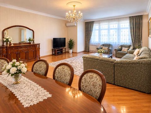 Satılır 4 otaqlı yeni tikili 190 m² — Bakı