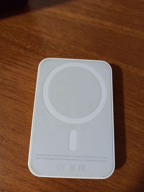 Power bank 5000mah tam işləyir kopiyadir — Bakı