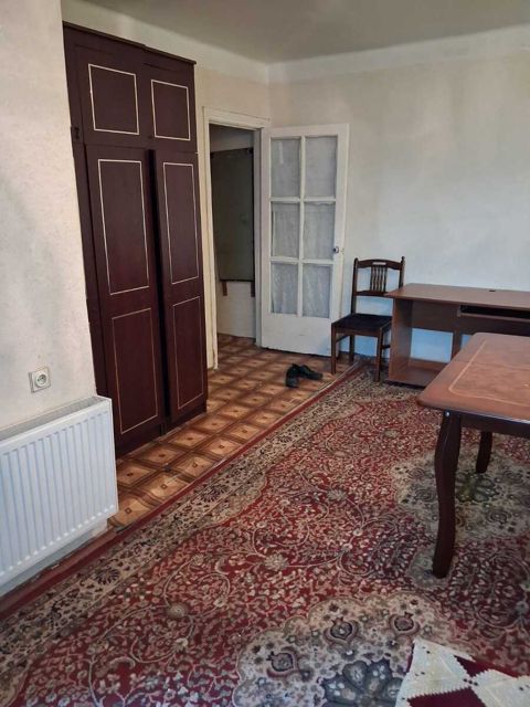 İcarəyə verilir 2 otaqlı köhnə tikili 48 m² — Bakı