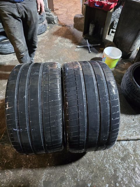 Vredesten şinləri 335/25 R22 — Bakı