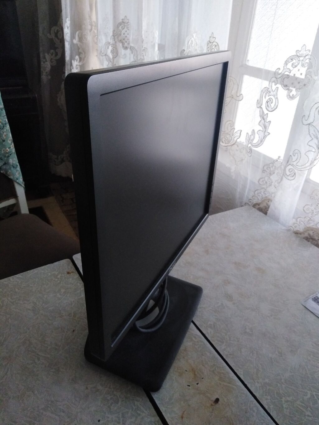 Dell LCD monitor - Brend/model: Dell (ofis sinfi LCD panel) - Ekran — Monitorlər, Lənkəran (2)