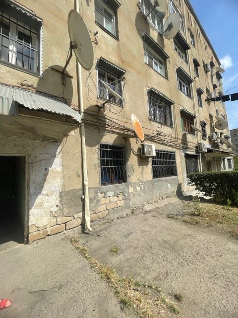 4-otaqlı mənzil, Gəncə ş., 86 m² — Gəncə