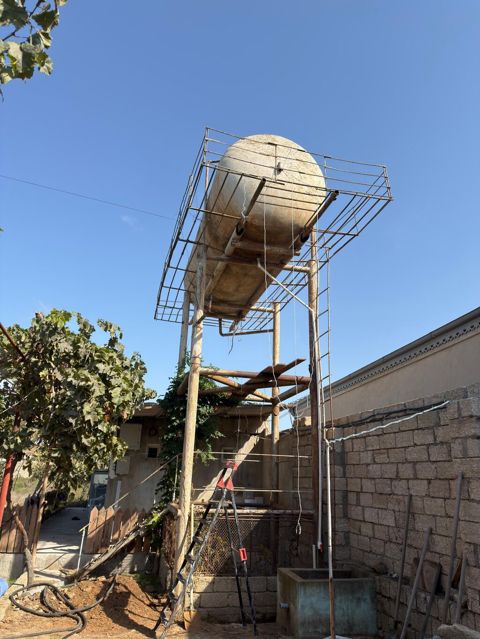 16 ton qalı stenka ümumi eyegleride satılır qiymet 6.700 m unvan zıre — Bakı