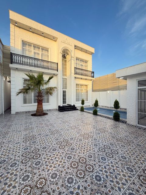 Satılır 4 otaqlı həyət evi/bağ evi 240 m² — Bakı