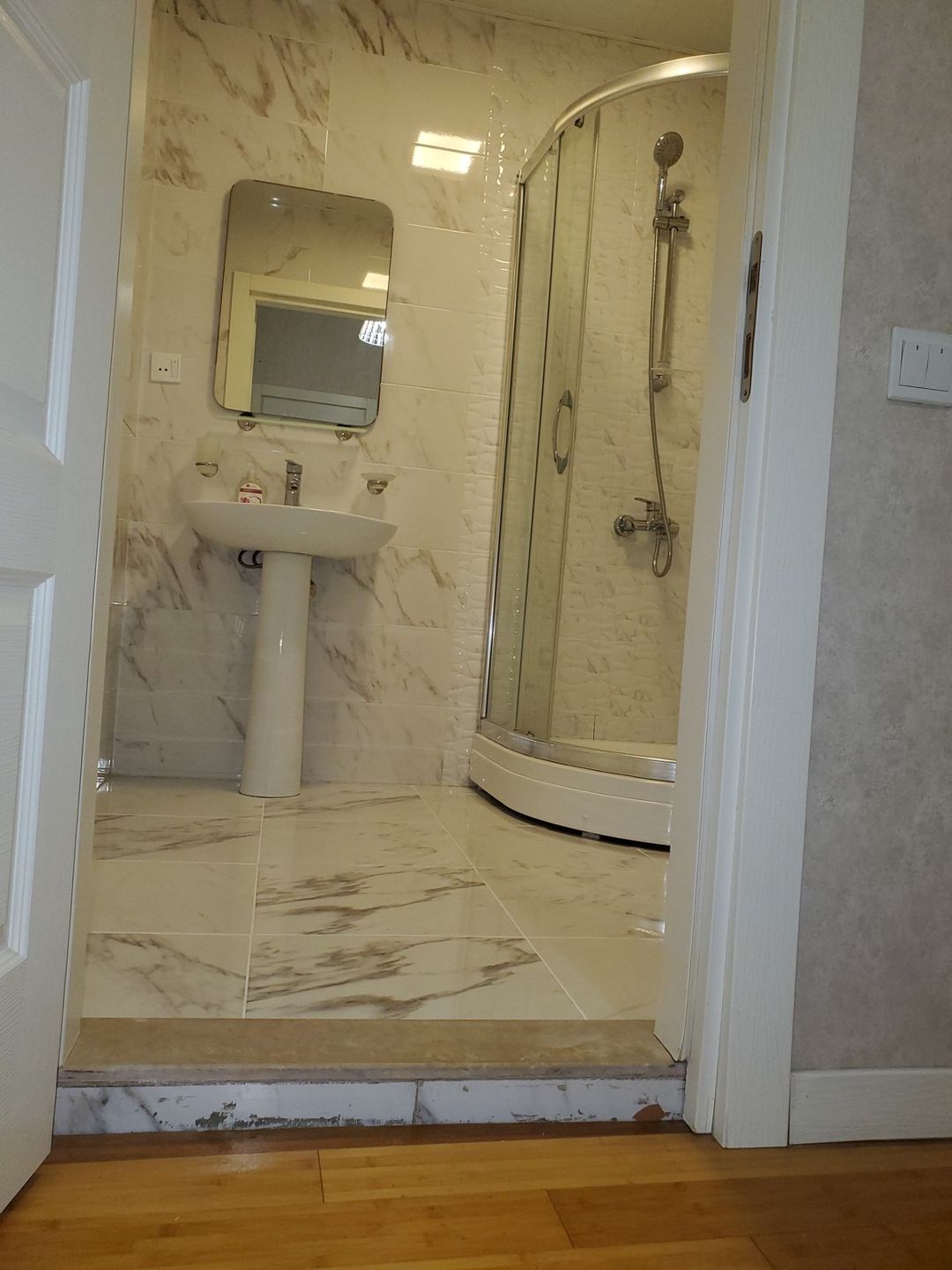 İcarəyə verilir 1 otaqlı yeni tikili 40 m² — Mənzil, Bakı (6)