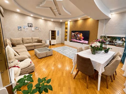 Satılır 3 otaqlı yeni tikili 135 m² — Bakı