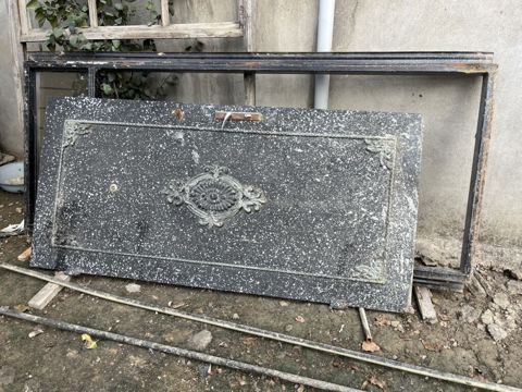 Dəmir giriş qapısı və metal çərçivəli şüşə yan panel dəsti Qapi yaxsi — Digah