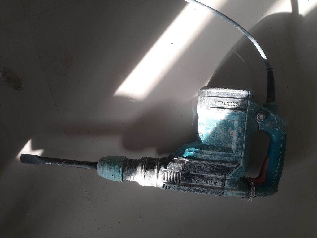 Ağır işlər üçün elektrikli betonqıran/perforator. - Tip: Şəbəkə ilə — Perforatorlar, Qobustan (2)