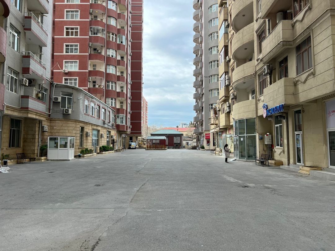 Satılır 2 otaqlı yeni tikili 100 m² — Mənzil, Bakı (2)