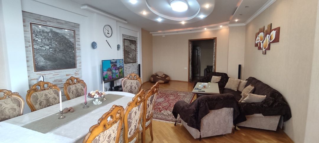 Satılır 4 otaqlı yeni tikili 209 m² — Mənzil, Bakı (5)