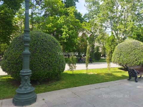 Kirayə 3 otaqlı Bina evi menzil (Köhnə tikili), 90 m², Səbail rayonu — Bakı