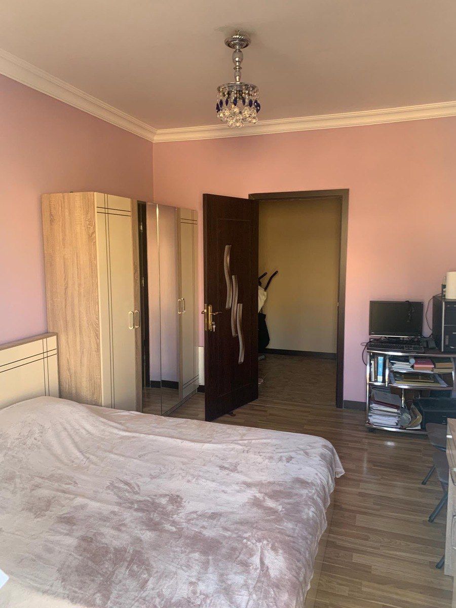 Satılır 5 otaqlı köhnə tikili 110 m² — Mənzil, Bakı (8)