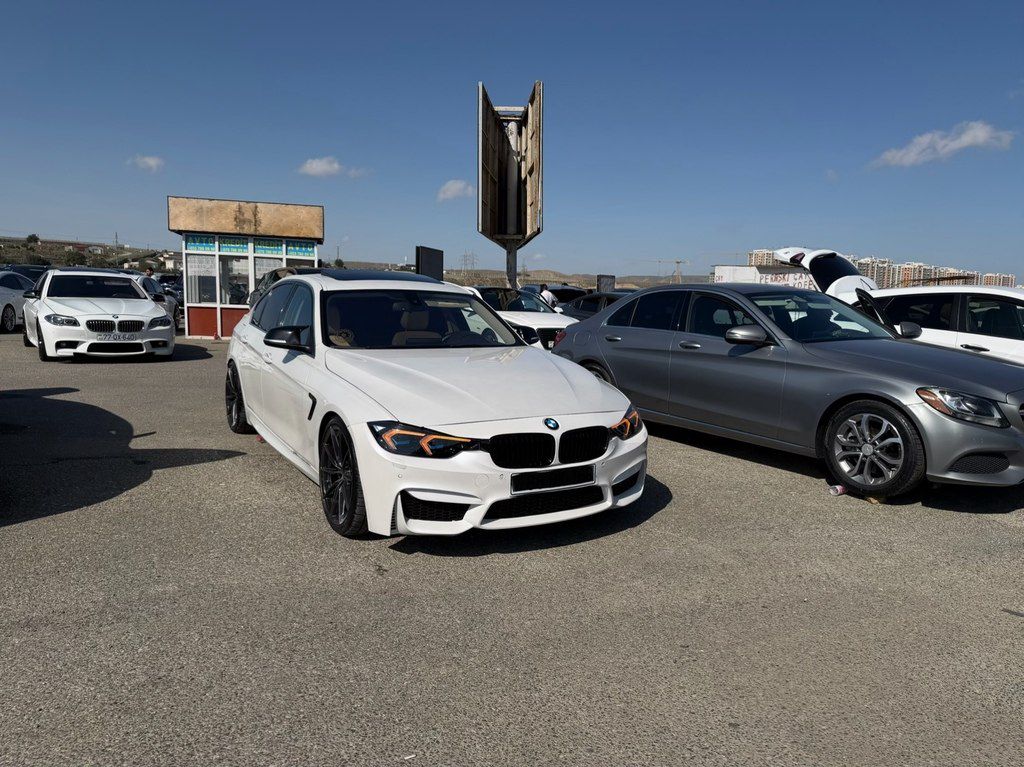 BMW 330, 2.0 L, 2015 il, 236 100 km — Avtomobillər, Bakı (9)