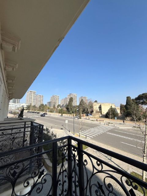 İcarəyə verilir 2 otaqlı yeni tikili 55 m² — Bakı