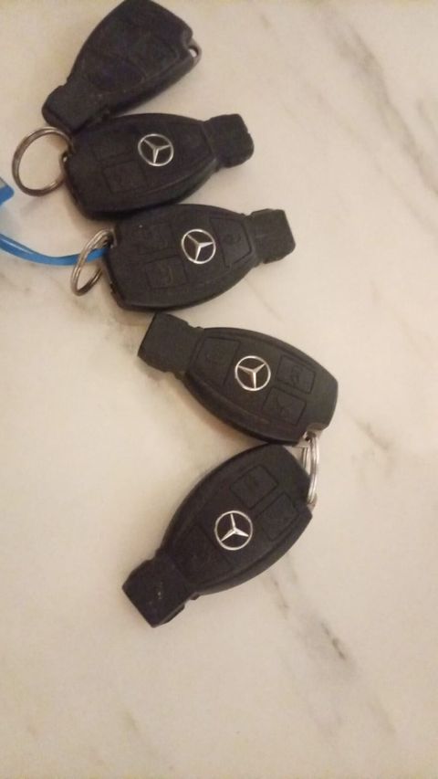 Məhsul: Mercedes-Benz uzaqdan idarə olunan avtomobil açarları (fob) — Bakı