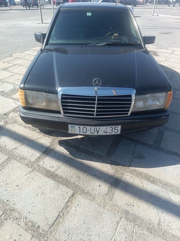 Mercedes 190, 2.0 L, 1992 il, 200 000 km 10-UV-435 — Avtomobillər, Saatlı