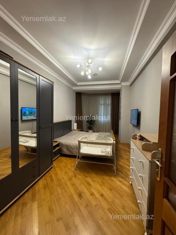 Satılır 3 otaqlı Bina evi menzil (Yeni tikili), 160 m², Nərimanov rayonu — Mənzil, Bakı (5)