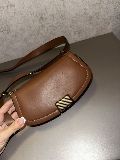 Çiyin çantası, Charles & Keith, Yeni — Bakı