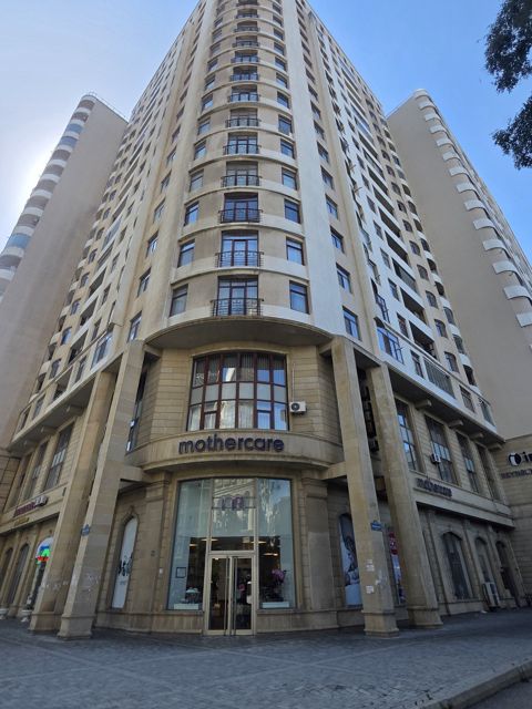 Satılır 2 otaqlı yeni tikili 105 m² — Bakı