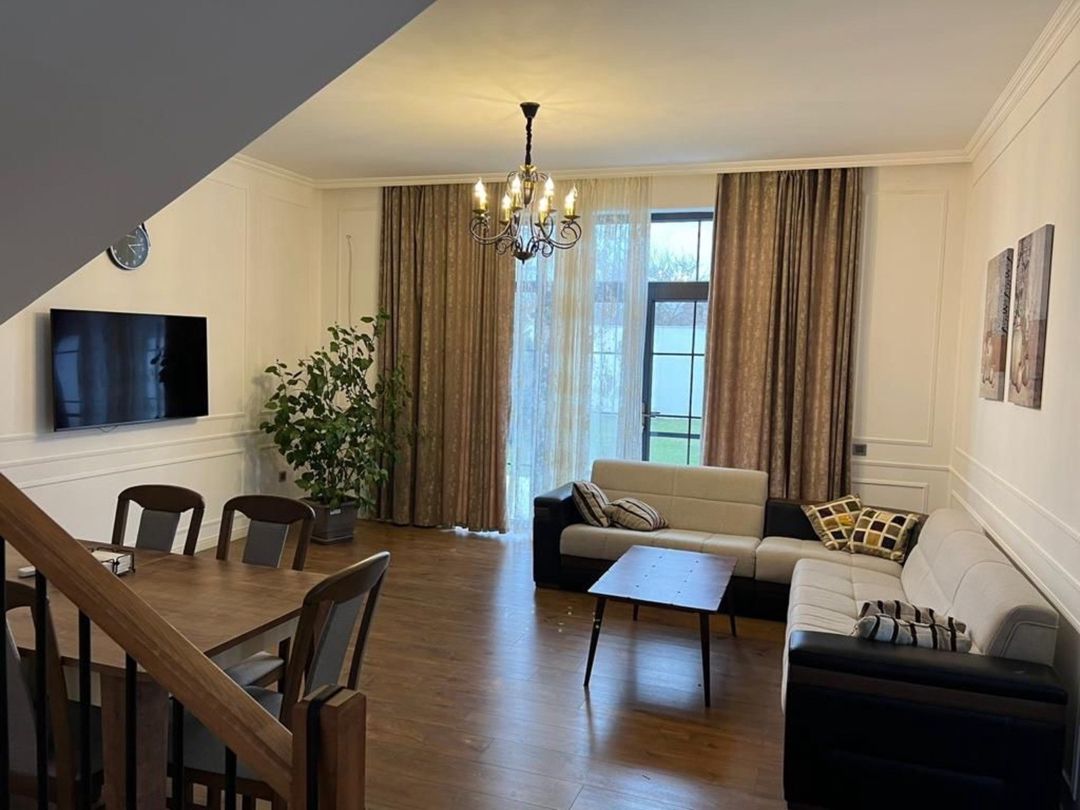 İcarəyə verilir 6 otaqlı həyət evi/bağ evi 320 m² — Ev, villa, Bakı (10)